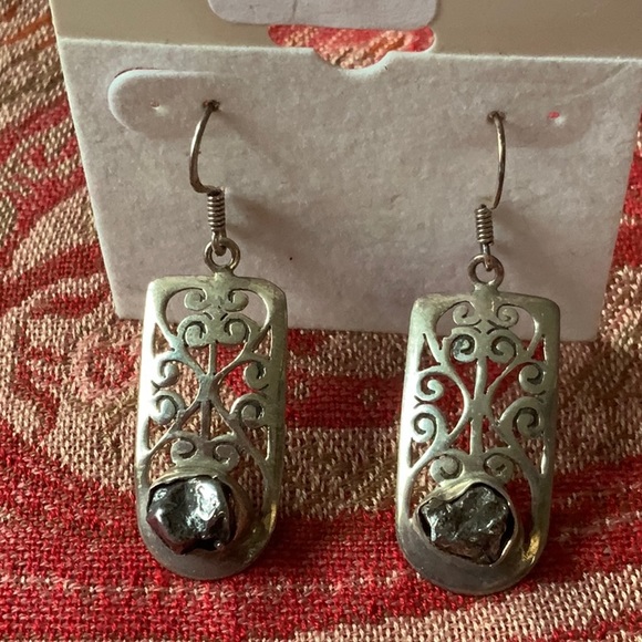 Meteorite Chip Sterling Filligree Drop Ear Rings - Picture 1 of 6